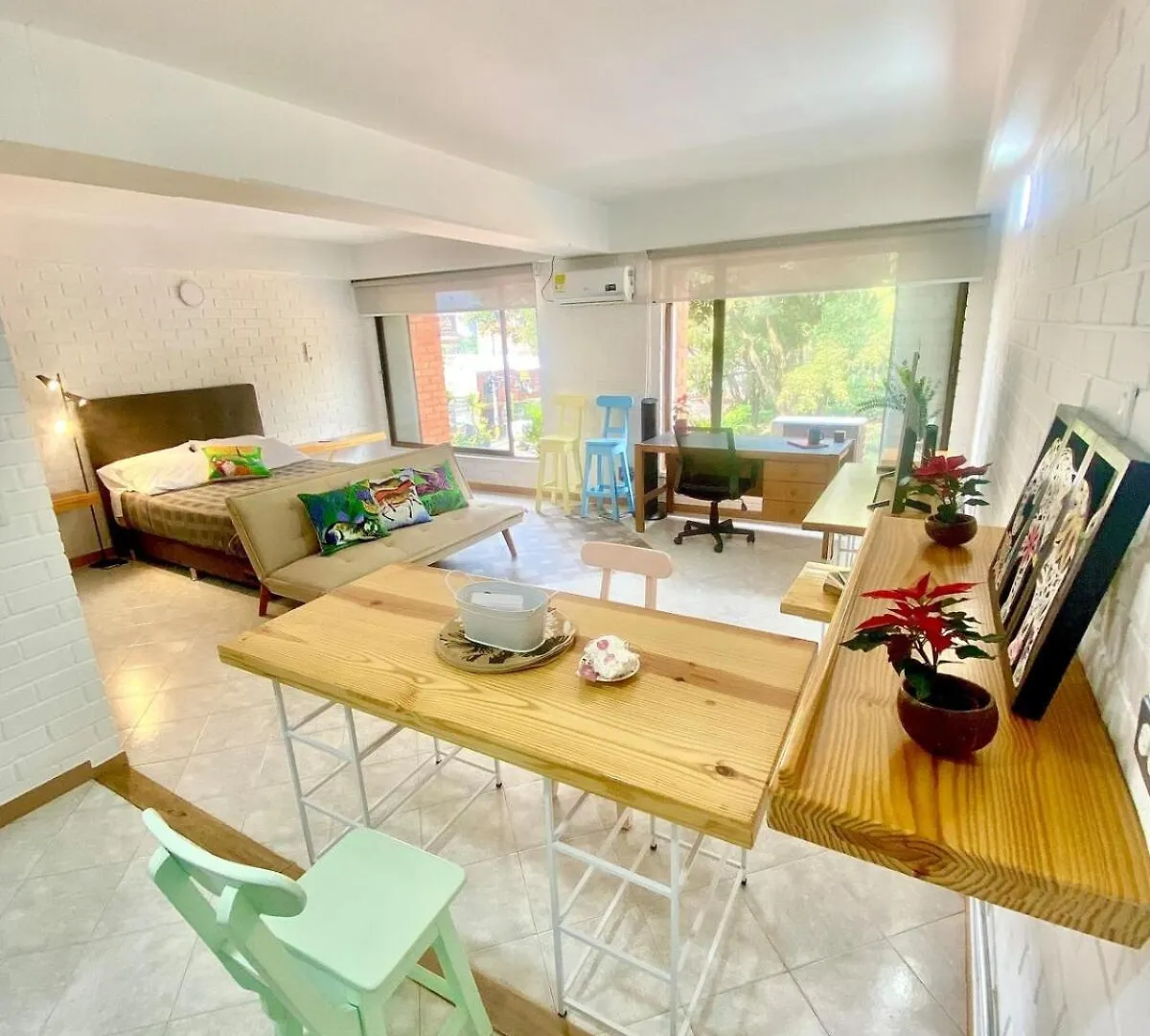 Cozy Loft At Parque Del Poblado, Medellin Apartment Colombia