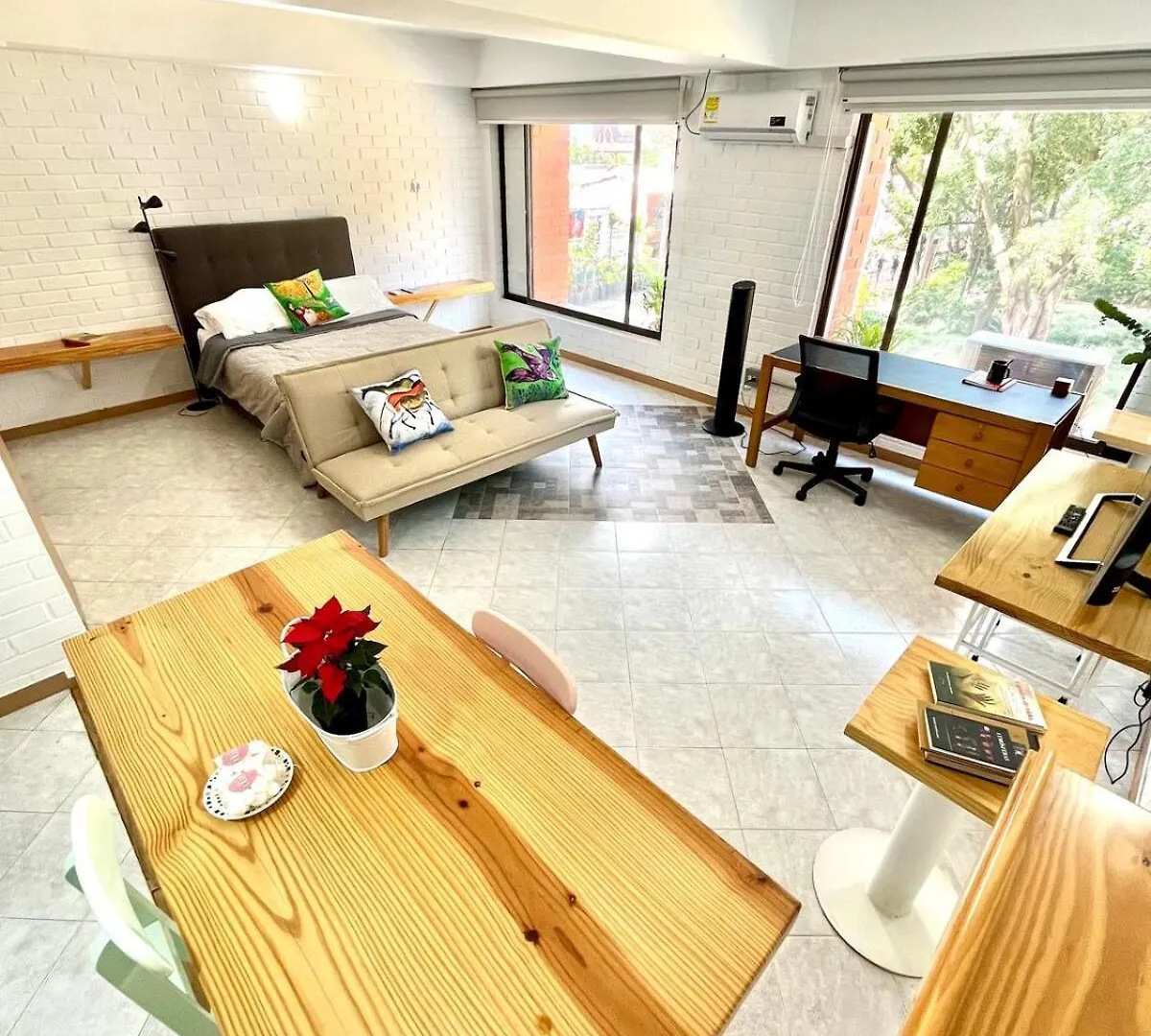 Cozy Loft At Parque Del Poblado, Medellin Apartment